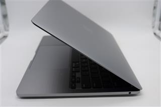 APPLE MACBOOK PRO A2338 - 8GB - 256GB - M2 CHIP - 2022 - 13